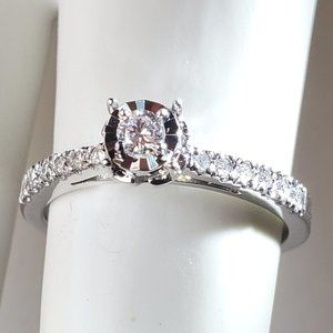 Brand new beautiful diamond engagement 14K white gold ring